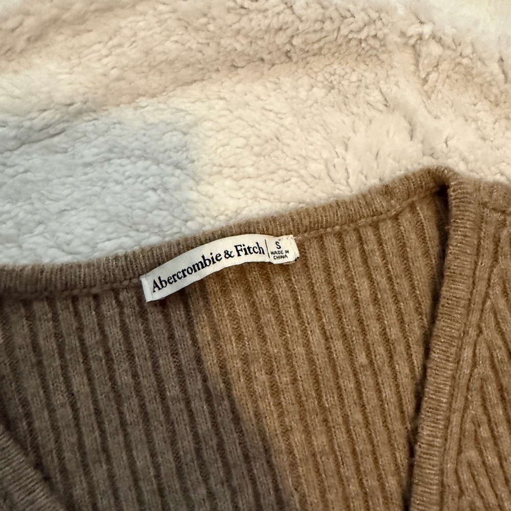 Abercrombie & Fitch Ribbed Button-Front Cardigan — Taupe Brown - Picture 3 of 3
